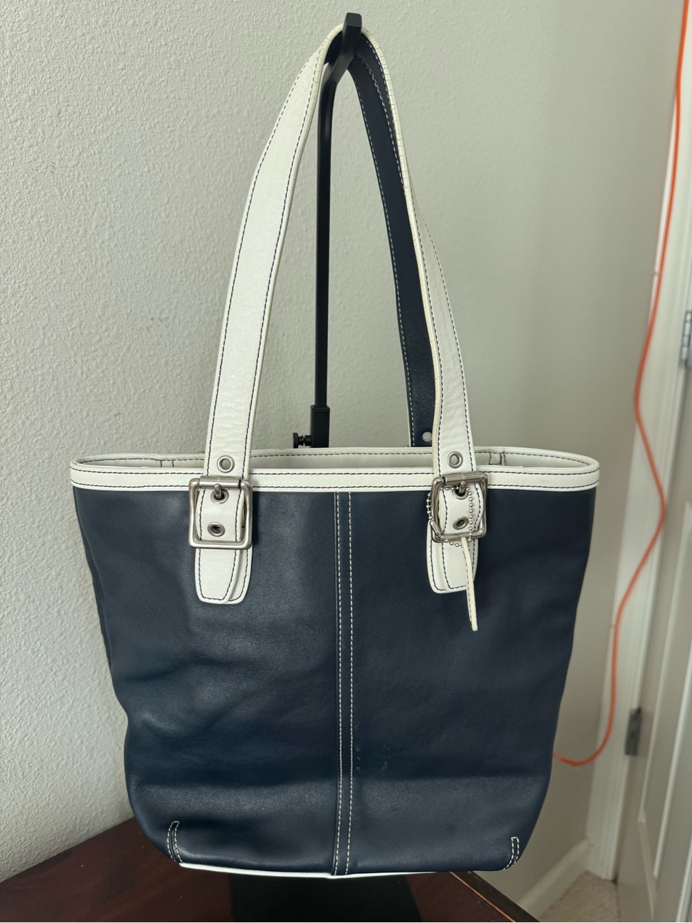 vintage navy blue and white leather Coach Hamptons Tote bag